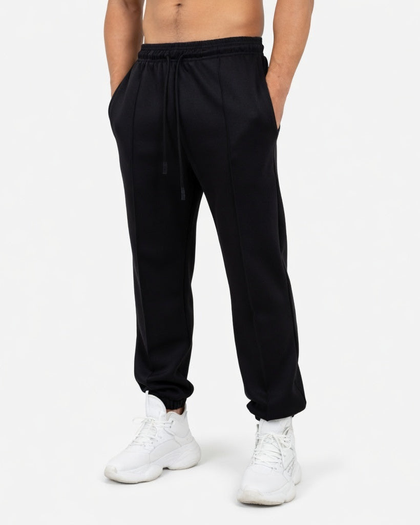Essential Relaxed Jogger Black