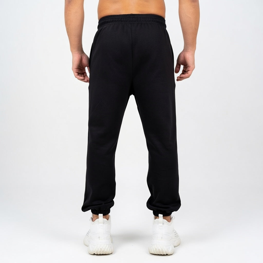 Essential Relaxed Jogger Black